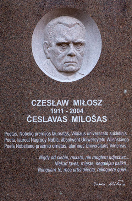 La plaque en mmoire de Czesław Miłosz